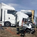 Două femei aflate într-un microbuz au murit după ce au fost strivite între două tiruri pe un drum din Banat FOTO