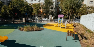 Primăria Timișoara a finalizat modernizarea locului de joacă de pe Strada Mureș FOTO