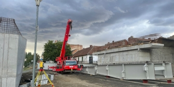 Începe montarea tablierului la Podul Muncii din Timişoara FOTO