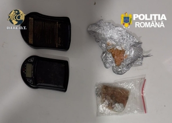 DIICOT, percheziţie la un traficant de droguri din Timişoara