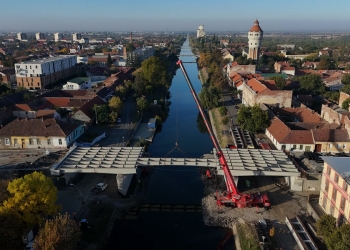 Montarea tablierului la Podul Muncii din Timişoara, finalizată luni FOTO
