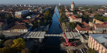 Montarea tablierului la Podul Muncii din Timişoara, finalizată luni FOTO