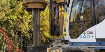 A început forarea piloţilor la noua Pasarelă a Îndrăgostiţilor din Timişoara FOTO