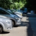 Primăria Timişoara le permite şoferilor să parcheze pe trotuar, pe o stradă din oraş
