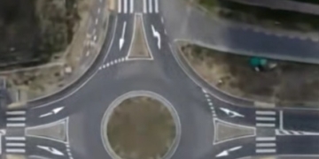 Soluții pentru fluidizarea traficului în Sânmihaiu Român. Un sens giratoriu provizoriu va fi amenajat la intrarea în localitate