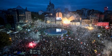 Studenții din Serbia câștigă alegerile în fața partidului lui Aleksandar Vučić