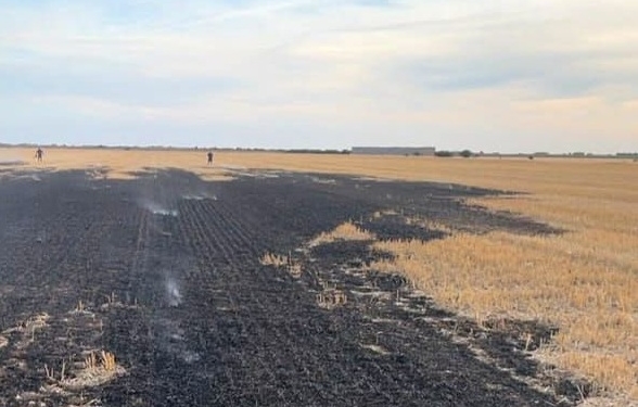 Noi incendii provocate de arderea vegetaţiei uscate şi a deşeurilor în judeţul Timiş