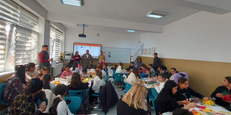 450 de copii din Timișoara, masă caldă și afterschool