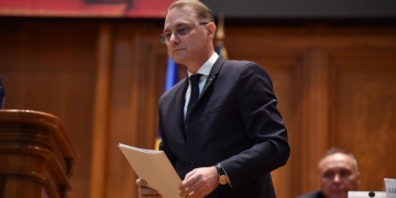 Gata cu criza politică! Guvernul Luca Niculescu a fost votat de Parlament