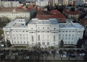 Paula Romocean, viceprimărița Timișoarei: „Lui Alfred Simonis nu-i mai ajunge Palatul Administrativ și a scos afară Prefectura”