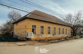Două firme interesate să modernizeze Școala Mică din cartierul Plopi