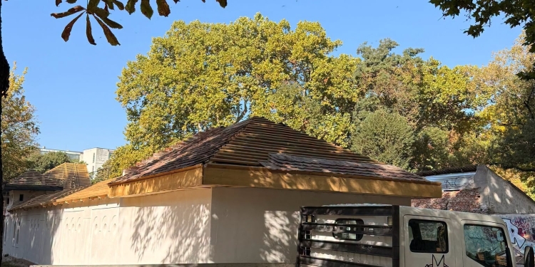 Materialele istorice ale Castelului Huniade primesc o nouă viață la Uszoda. Parteneriat între Primăria Timișoara, CJT și Asociația Arhabito